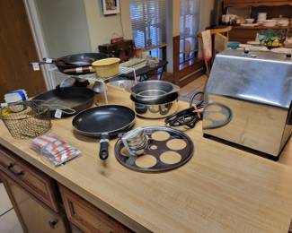 Pans and Meat Grinder
