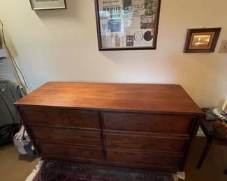 Dillingham Dresser