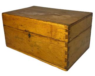 Early Americana Dovetail Joint Lockbox