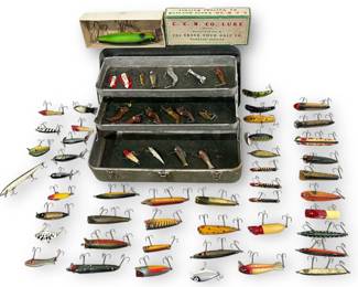 Antique Fishing Lures & Tackle Box HEDDON CREEK, CHUB, SOUTH BEND