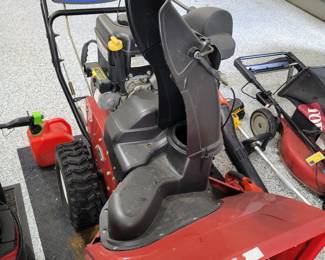 Toro 726 OE Snowblower.
