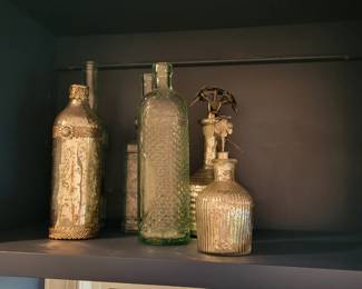 Lots of Home Decor Items.