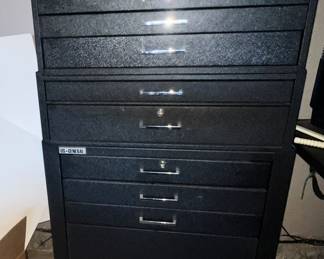 3 tiered toolbox looks brand new