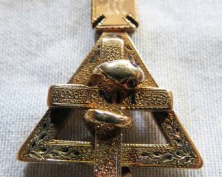 Antique 18K Solid Gold Masonic Pin 24.6 g