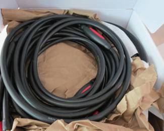 High-Quality Transparent Audio Cables
Premium-grade transparent audio cables