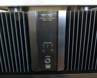 ROTEL RMB-1075 Five-Channel Power Amp
