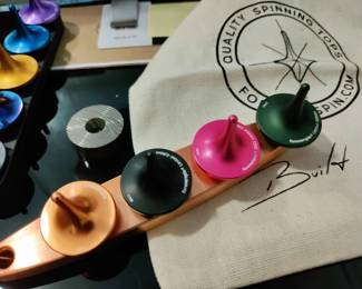 Limited edition & Mystery World Famous Foreverspin Spinning Tops Set With Dock