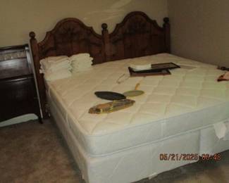 Kingside bed set