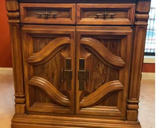 Bar Cabinet/ Buffet