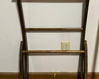 Quilt Rack, Blanket Holder