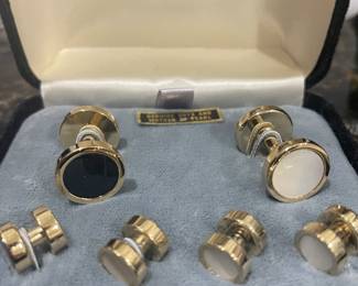 Neiman Marcus vintage genuine, Onyx and mother of Pearl men’s cufflinks