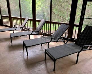 Summer Classic pool loungers