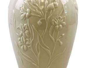 Lenox Masterpiece Medium Vase - Ivory With Gold Trim