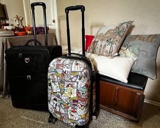 Brighton Luggage, Lane cedar chest