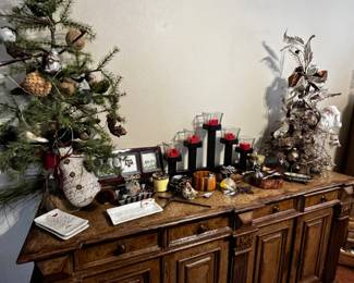 Sideboard