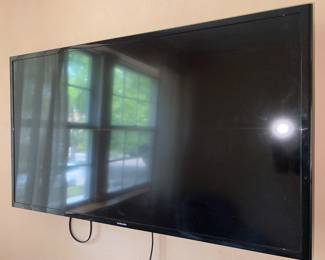 Flat Screen TV