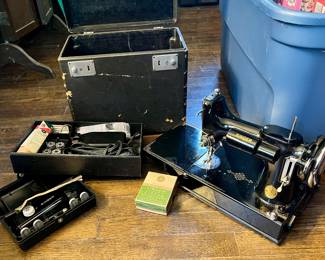 1950’s Singer Featherweight sewing machine with lots of extras. NO table