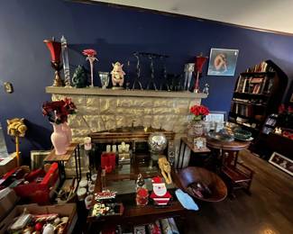 Many items - Christmas ornaments, interesting pieces all through the house!