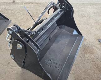 Unused MINI Skid Steer 4-in-1 Bucket Attachment | CK-XH39F