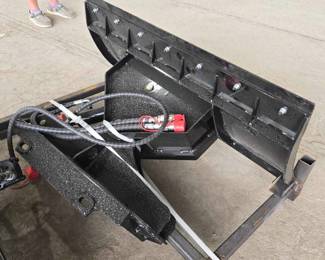 Unused Mini Skid Steer Heavy Duty Hydraulic Snow Blade Attachment with Quick Connect Fittings