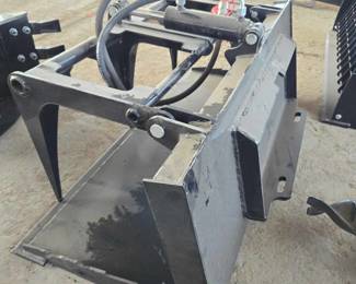 Unused MINI Skid Steer Hydraulic Plate Grapple Bucket