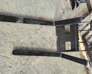 Unused Heavy Duty Forklift Pallet Fork Attachment for 1–3-ton mini-Excavator
