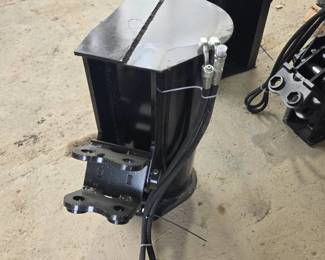 Unused 24in Hydraulic Mini Excavator Tilting Bucket