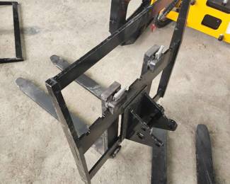 Unused Mini Excavator Heavy Duty Forklift Pallet Fork Frame Attachment
