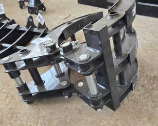 Unused Mini Excavator Thick Grabber Attachment