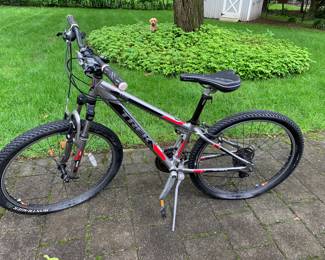 Trek Mountain Bike 3500 3 series Shimano 7 speed V Break - 13" - Great condition, but the tires need air - $150