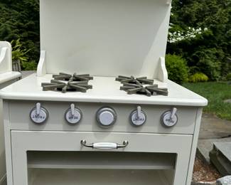 Close up of Pottery Barn kids stove