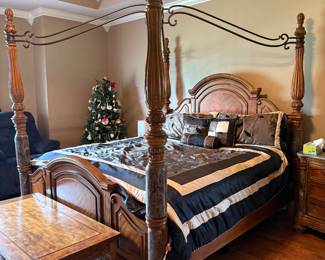 #23 King Bed with clean Adjustable mattress, boxspring and bedding. $400.00