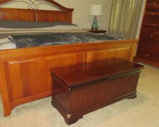 Stanley Furniture King Size Bedroom Set, Solid Wood Bed Frame Headboard/Footboard, Matching Nightstands, Chest of Drawers & Dresser with Mirror. Lane Ceder Chest