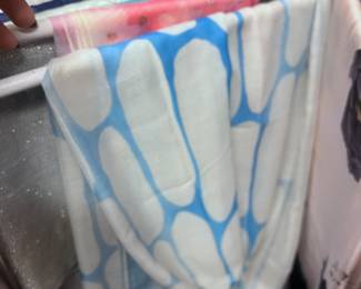 white/blue pattern scarf