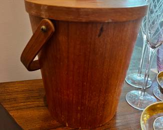 MCM Ice Bucket