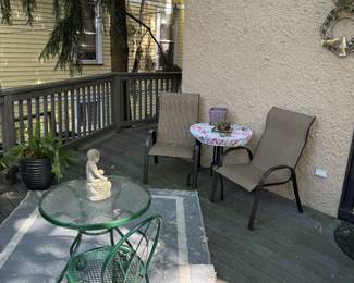 café style table only one chair