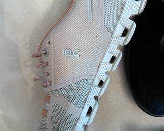 women's on cloud pink