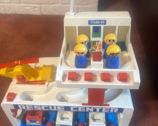Rescue center with three cars and four nurse and a helicopter