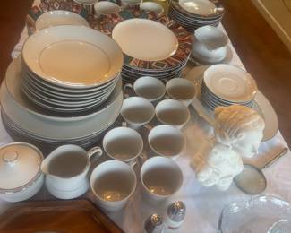 Chaddis Ford China set