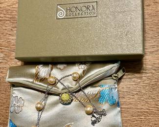 Honora pearls