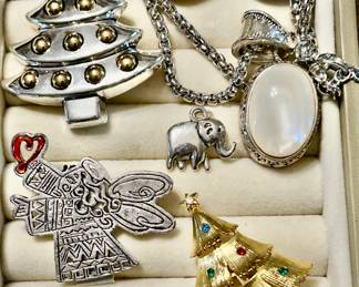 Fun brooches
