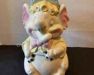 Vintage elephant with ice cream cone Brush pottery cookie jar