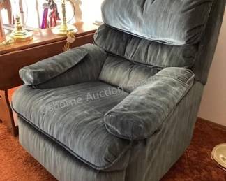 Rocker / recliner