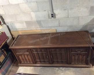MCM stereo console
