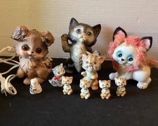 Vintage cat figurines