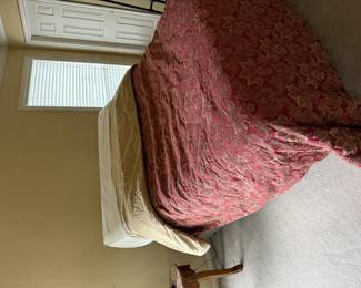 Serta queen reclining bed