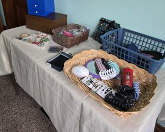 Jewelry Boxes; Hair Accessories and Personal Hygiene goods; New Men's Wallet still in Box 