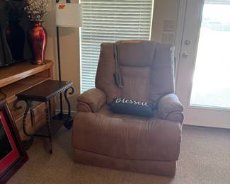 Electric recliner