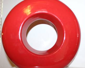 red circle vase