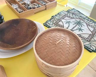 wooden salad bowls, steamer, placemats